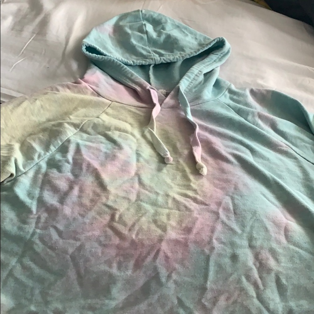 ♡︎Cute crop top hoodie (tie dye)♡︎